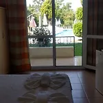 Melodi Club Apartahotel