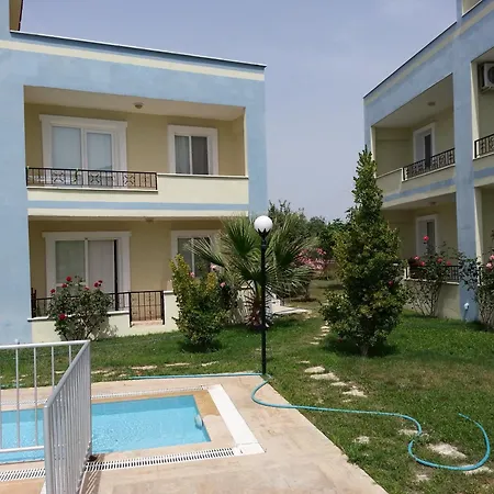 Melodi Club Aparthotel 3*