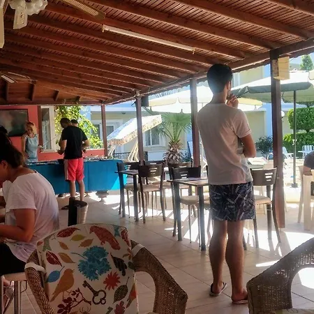 Апарт-отель Melodi Club 3*