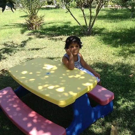 Melodi Club 3* دافوتلار